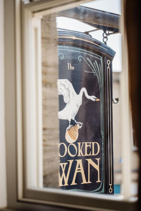ホテル The Crooked Swan クルーカーン エクステリア 写真